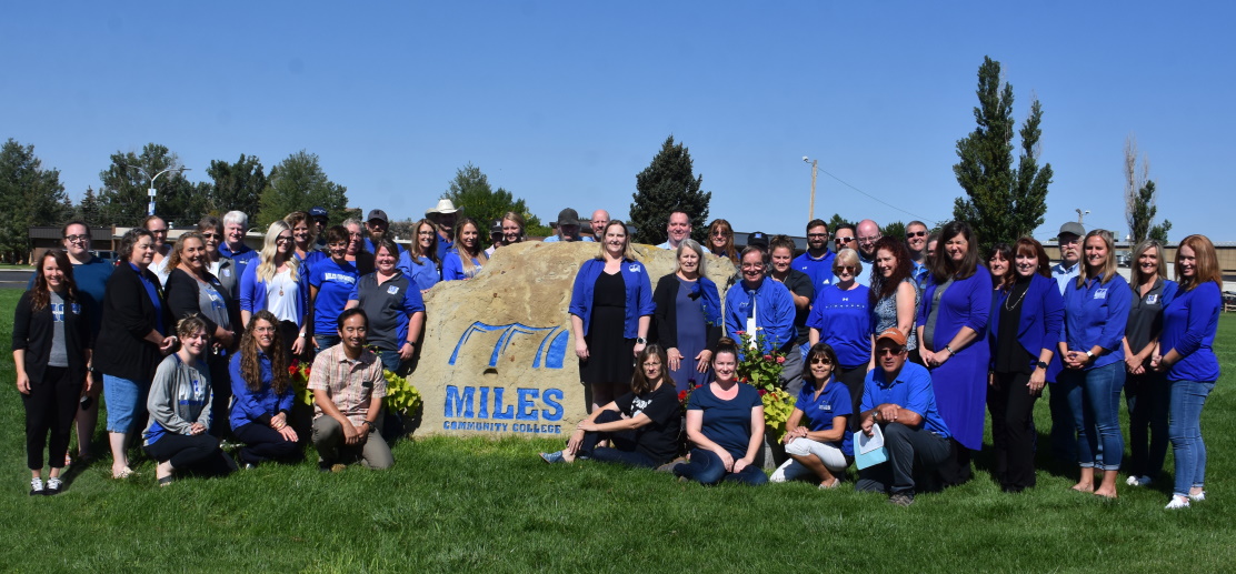 MCC Faculty & Staff Group Photo